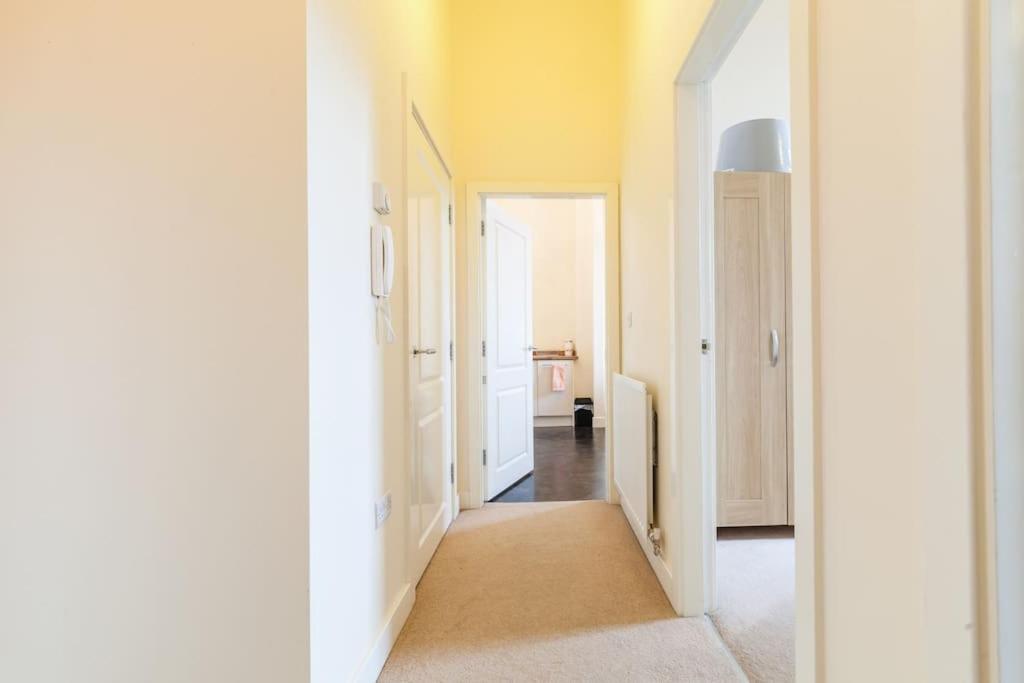 Fusilier Apartment Wrexham City מראה חיצוני תמונה