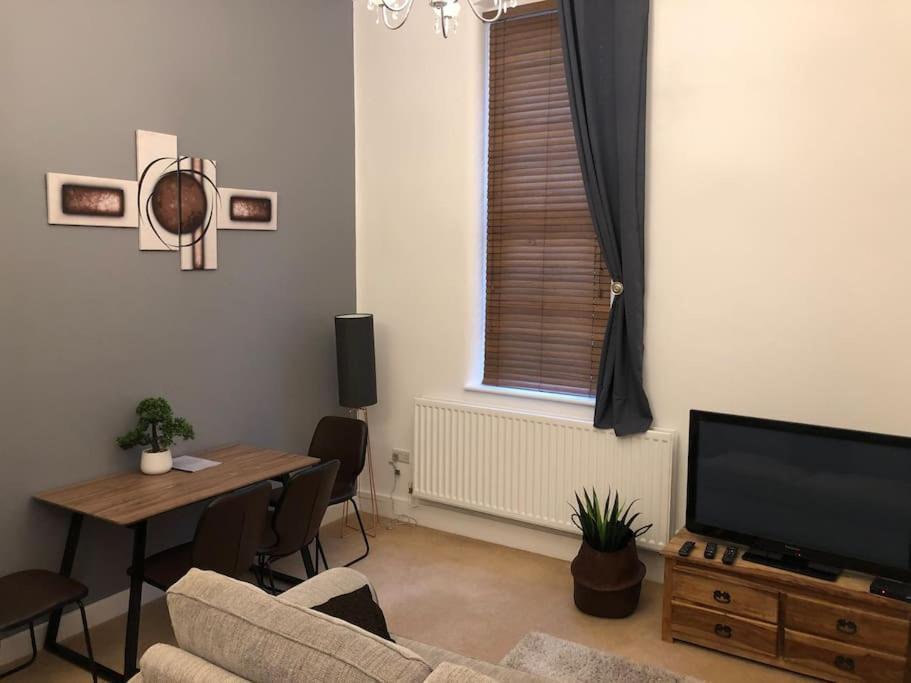 Fusilier Apartment Wrexham City מראה חיצוני תמונה