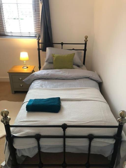 Fusilier Apartment Wrexham City מראה חיצוני תמונה