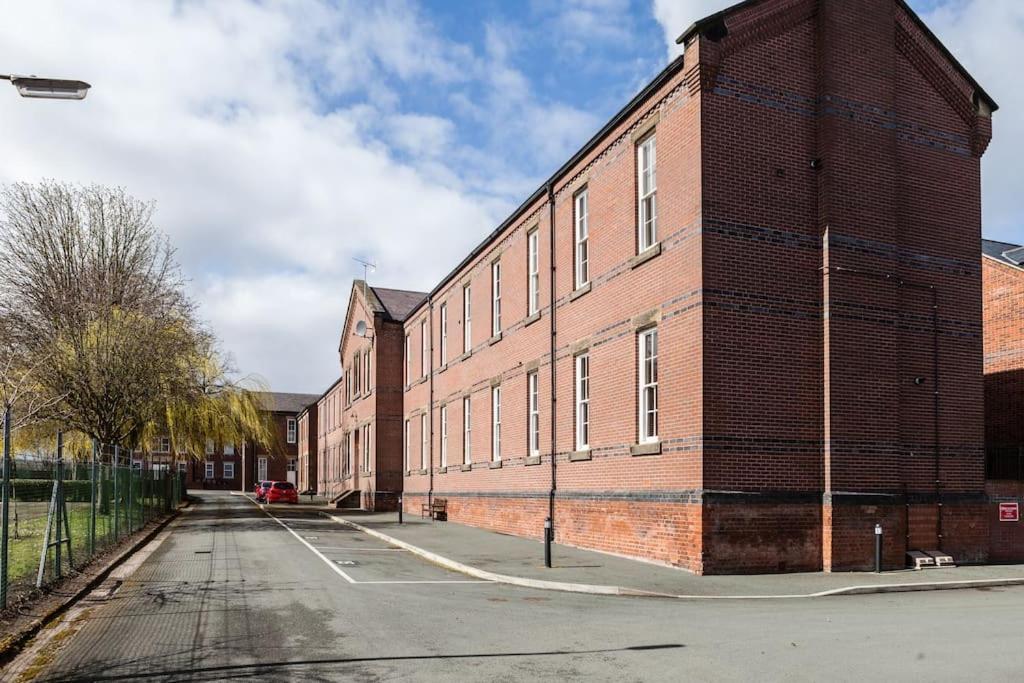 Fusilier Apartment Wrexham City מראה חיצוני תמונה